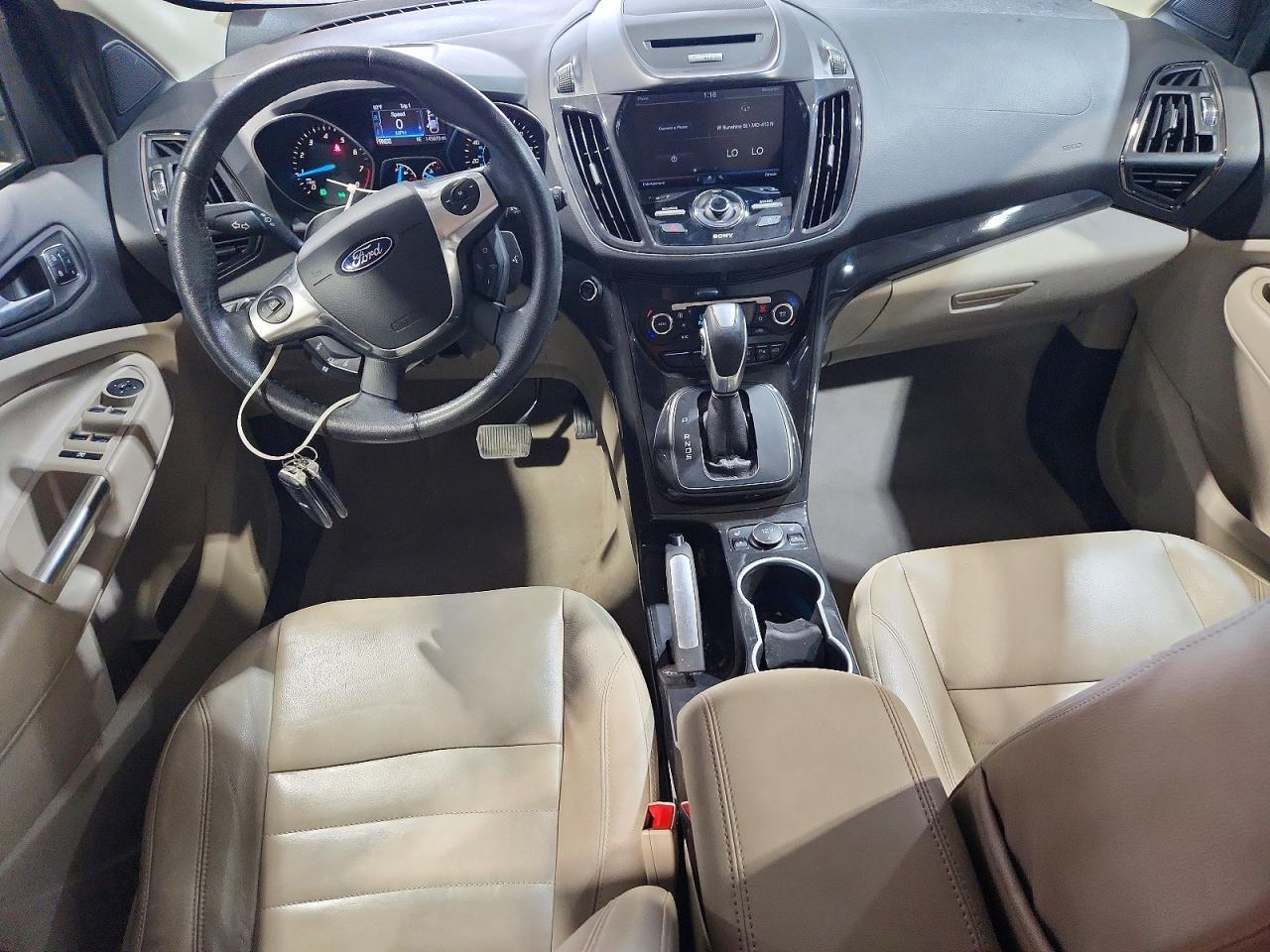 2014 Ford Escape Titanium - zdjęcie 8