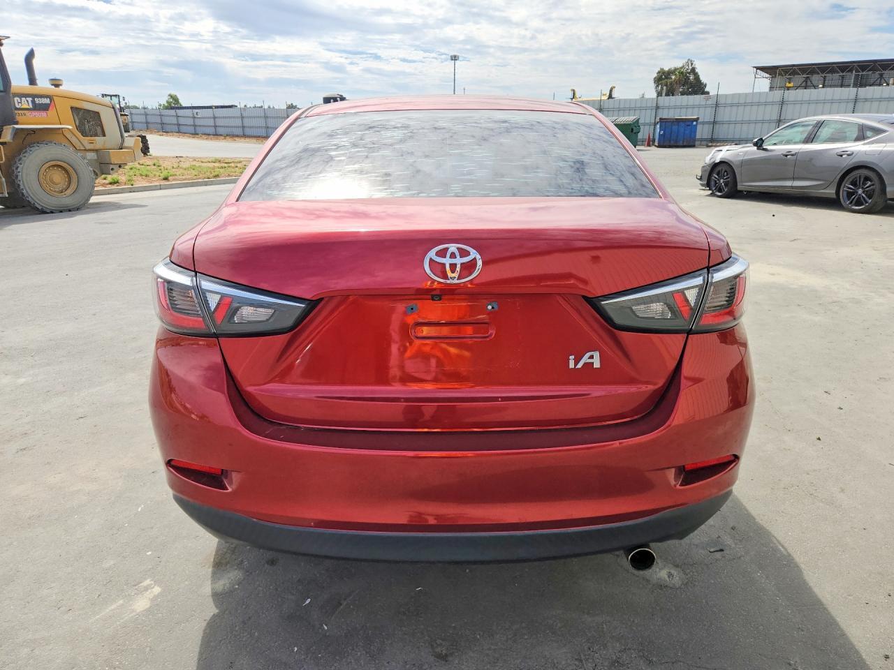 2018 Toyota Yaris Ia Base - zdjęcie 6