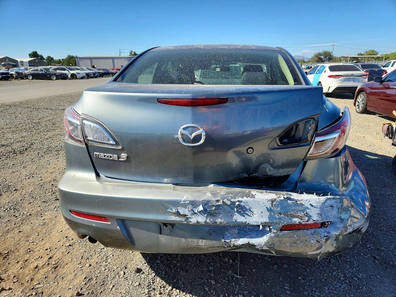 2013 Mazda 3 I - zdjęcie 6