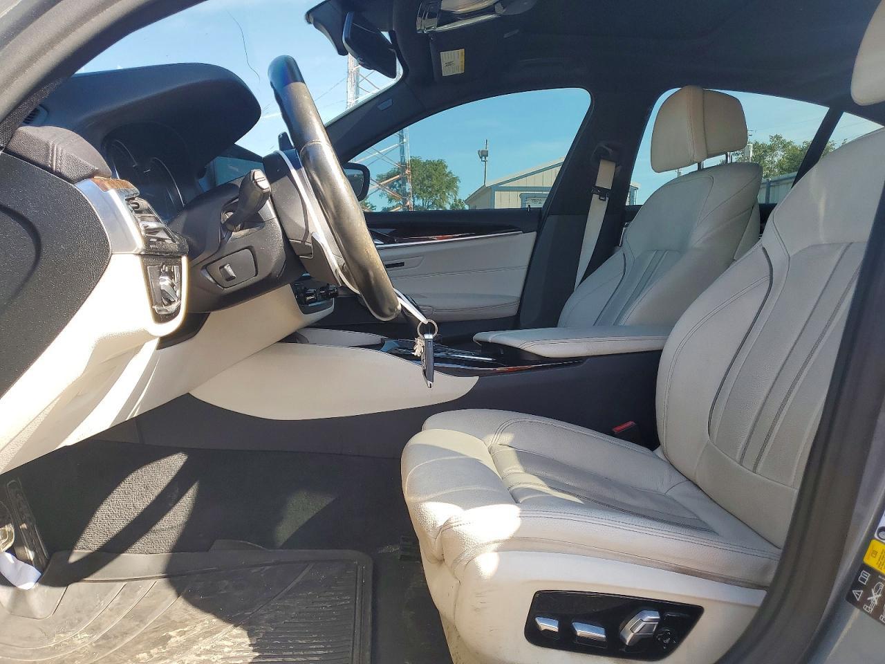 2018 BMW M550Xi - zdjęcie 7