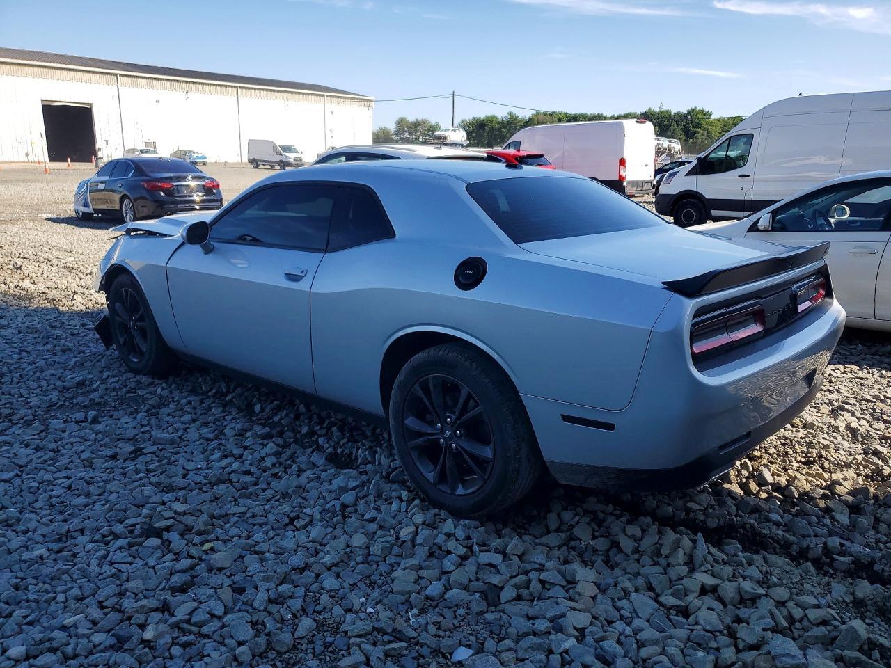2020 Dodge Challenger Sxt - zdjęcie 2