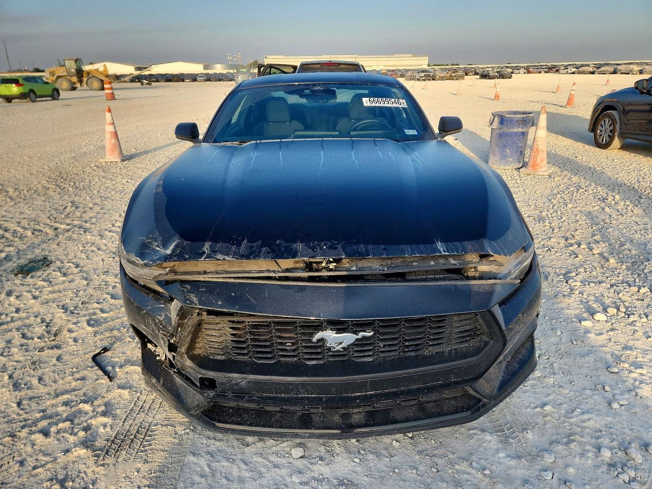 2024 Ford Mustang - zdjęcie 5