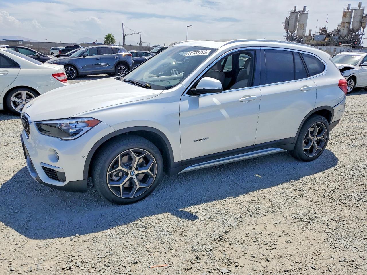 2018 BMW X1 Sdrive28I - zdjęcie główne