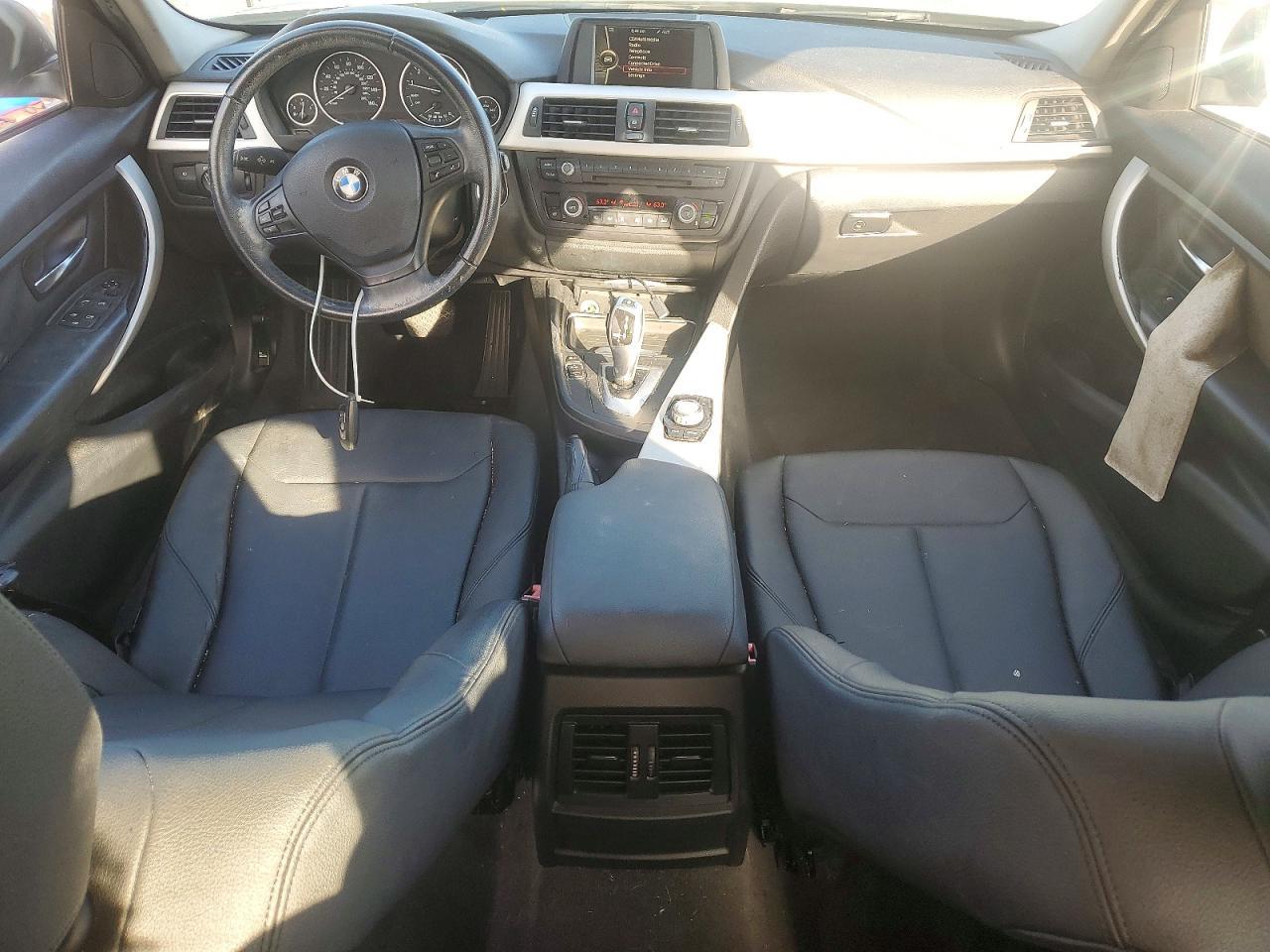 2013 BMW 320 I - zdjęcie 8
