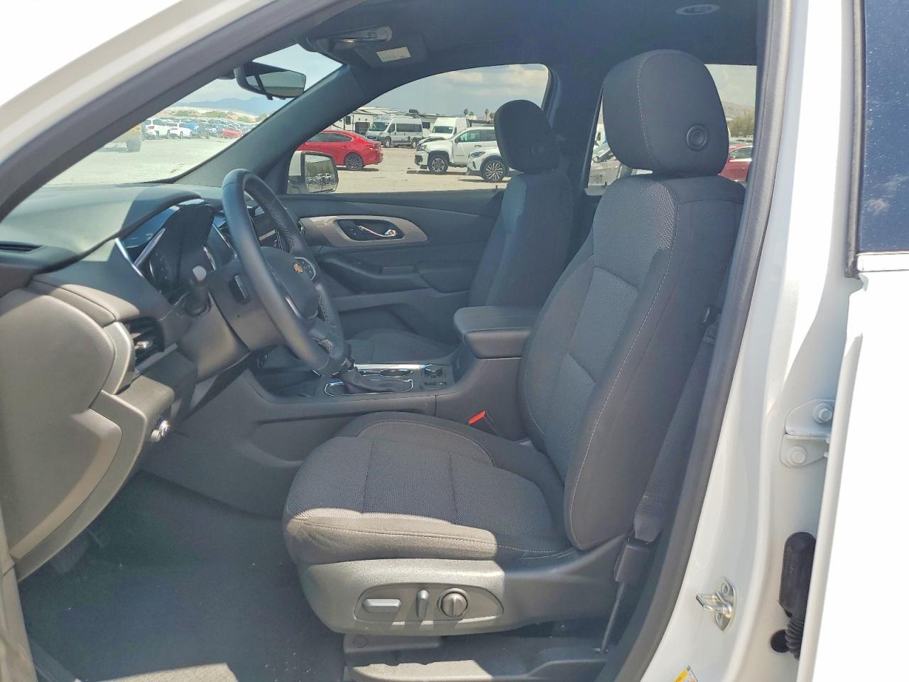 2023 Chevrolet Traverse Lt - zdjęcie 7