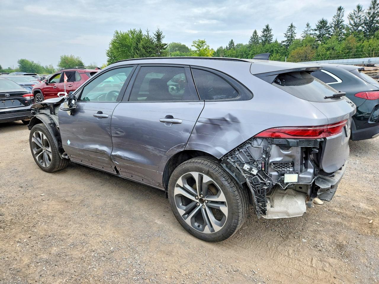 2024 Jaguar F-Pace R-Dynamic S - zdjęcie 2