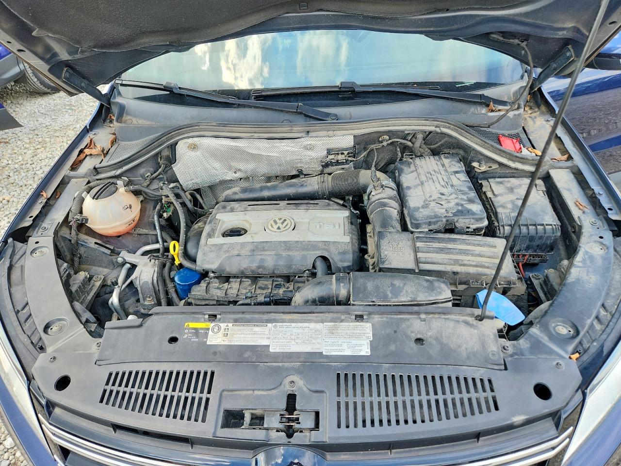 2016 Volkswagen Tiguan S - zdjęcie 11