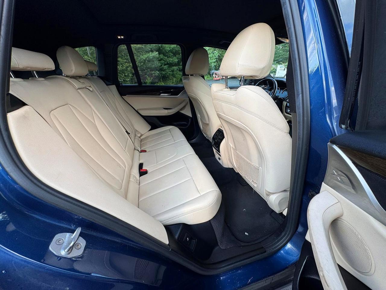 2020 BMW X3 xDrive30I - zdjęcie 11