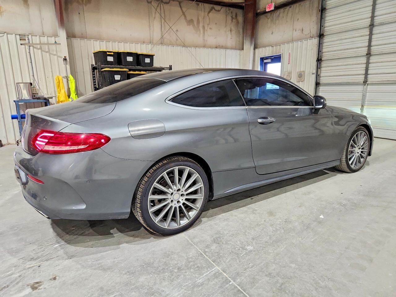 2017 Mercedes-Benz C 300 - zdjęcie 3