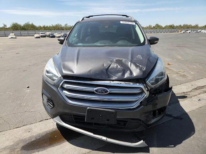 2017 Ford Escape Titanium - zdjęcie 27