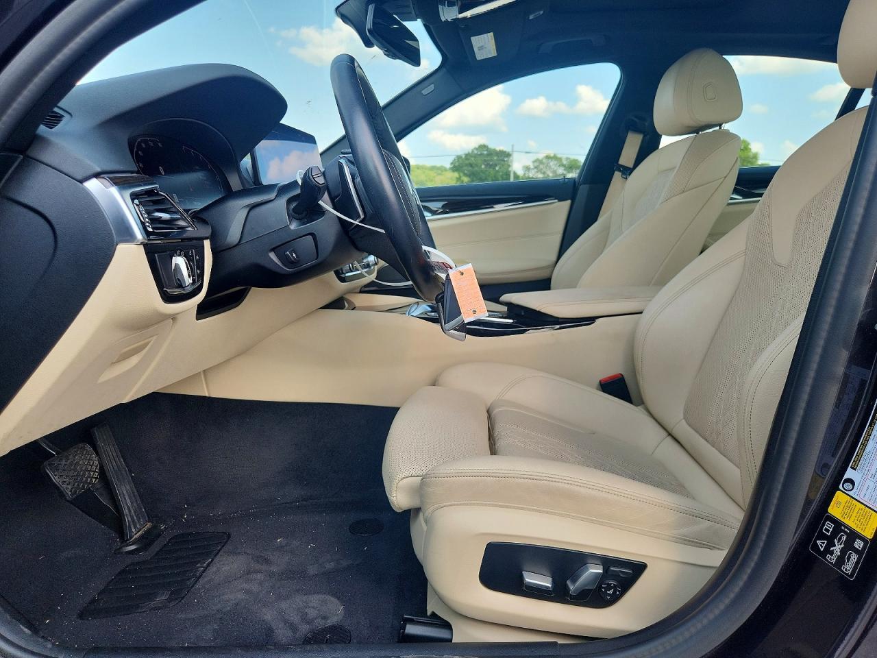 2021 BMW Seria 5 530i - zdjęcie 7