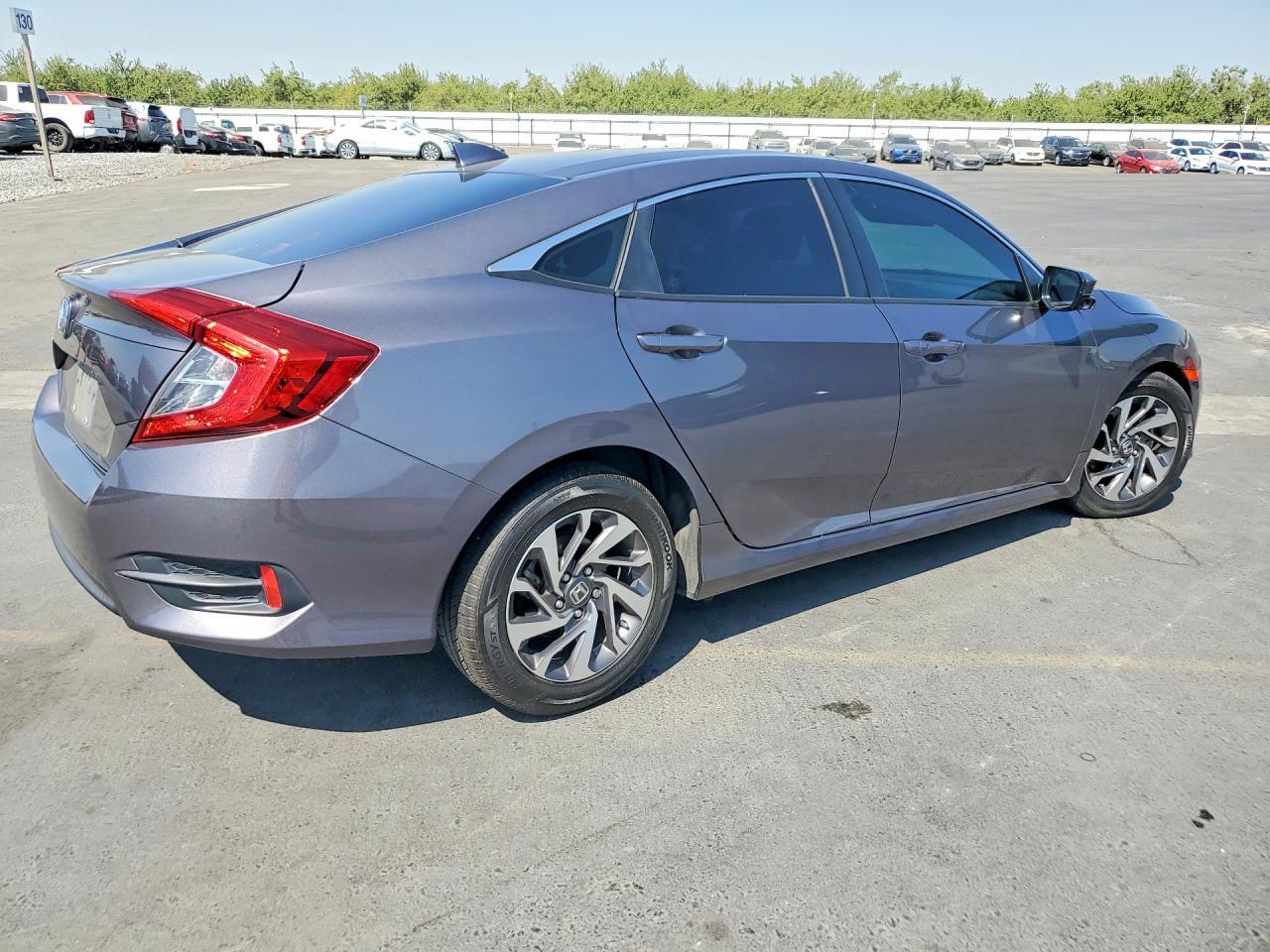 2018 Honda Civic Ex - zdjęcie 3