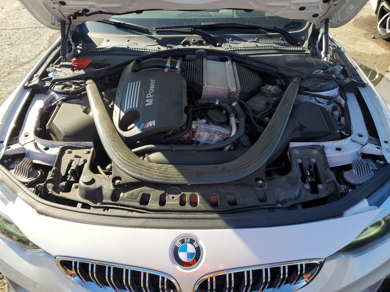 2018 BMW M4 - zdjęcie 11