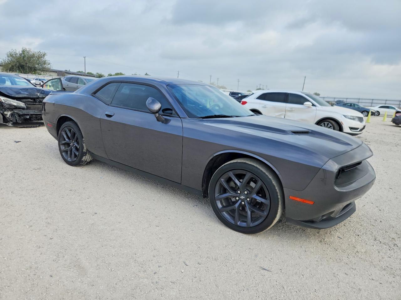 2020 Dodge Challenger Sxt - zdjęcie 4