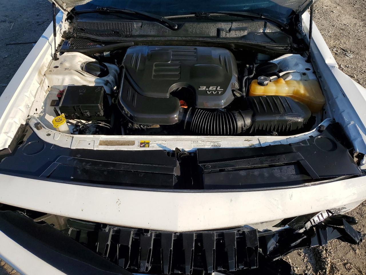 2015 Dodge Challenger Sxt - zdjęcie 11