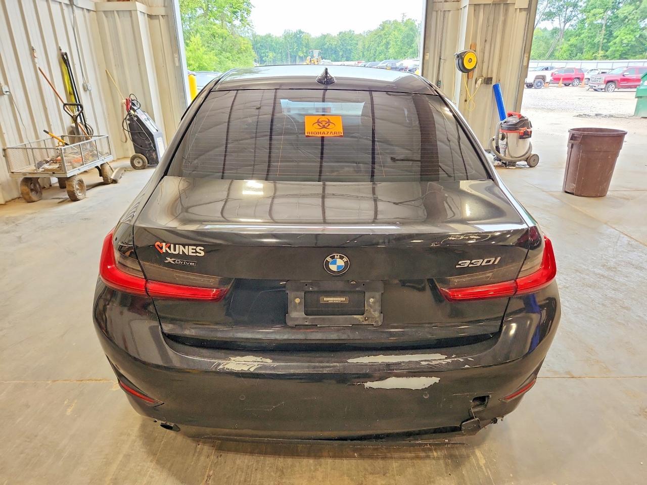 2020 BMW Seria 3 330i - zdjęcie 6