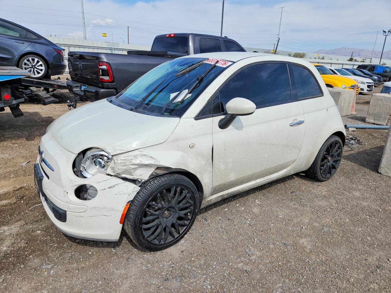 2015 Fiat 500 Pop - zdjęcie główne