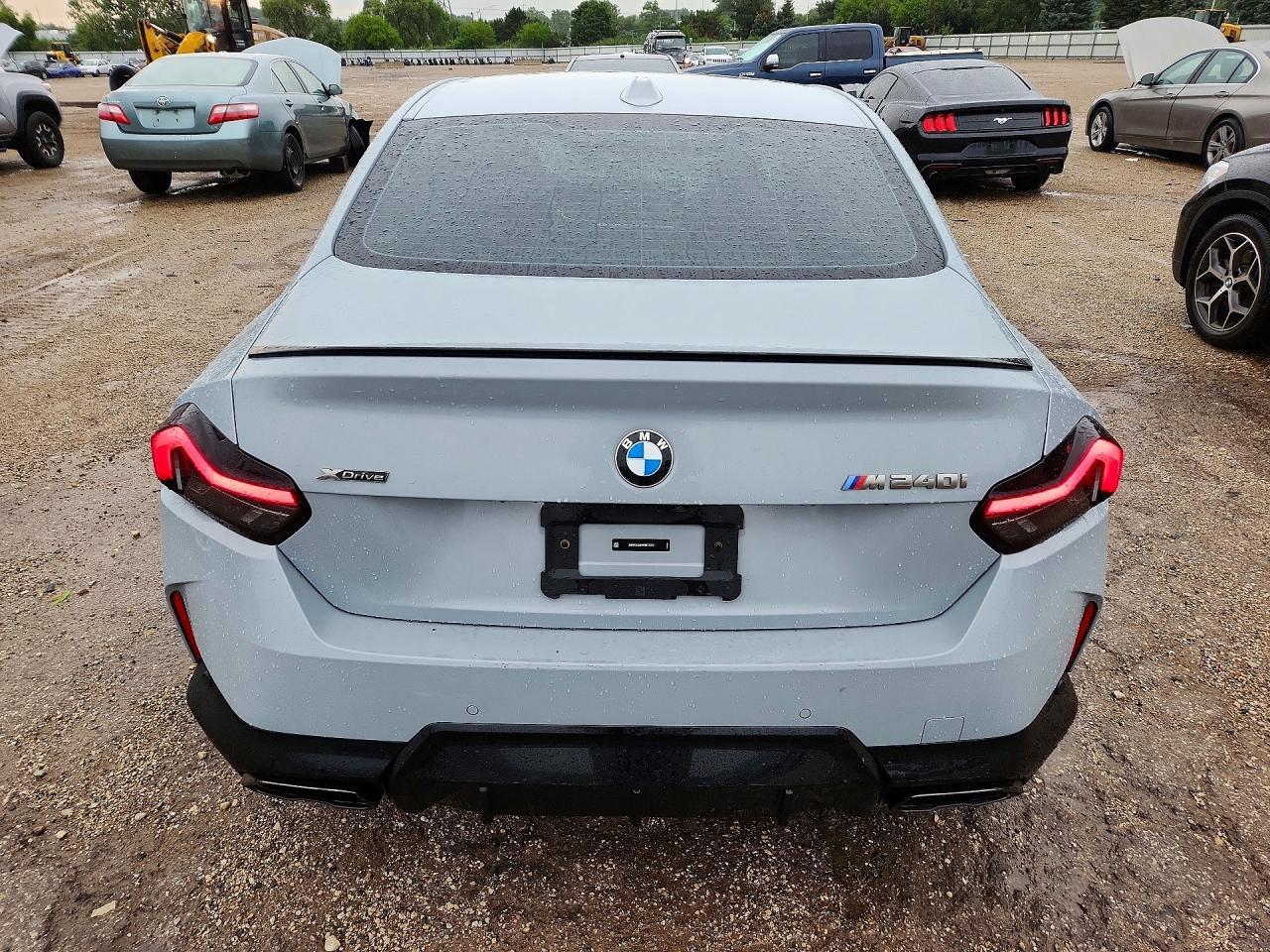 2024 BMW M240Xi - zdjęcie 6