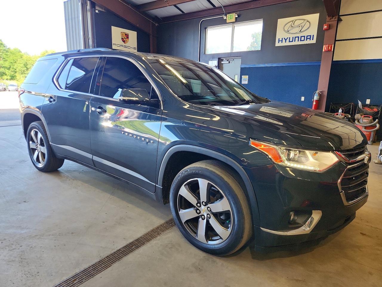 2019 Chevrolet Traverse Lt - zdjęcie 4