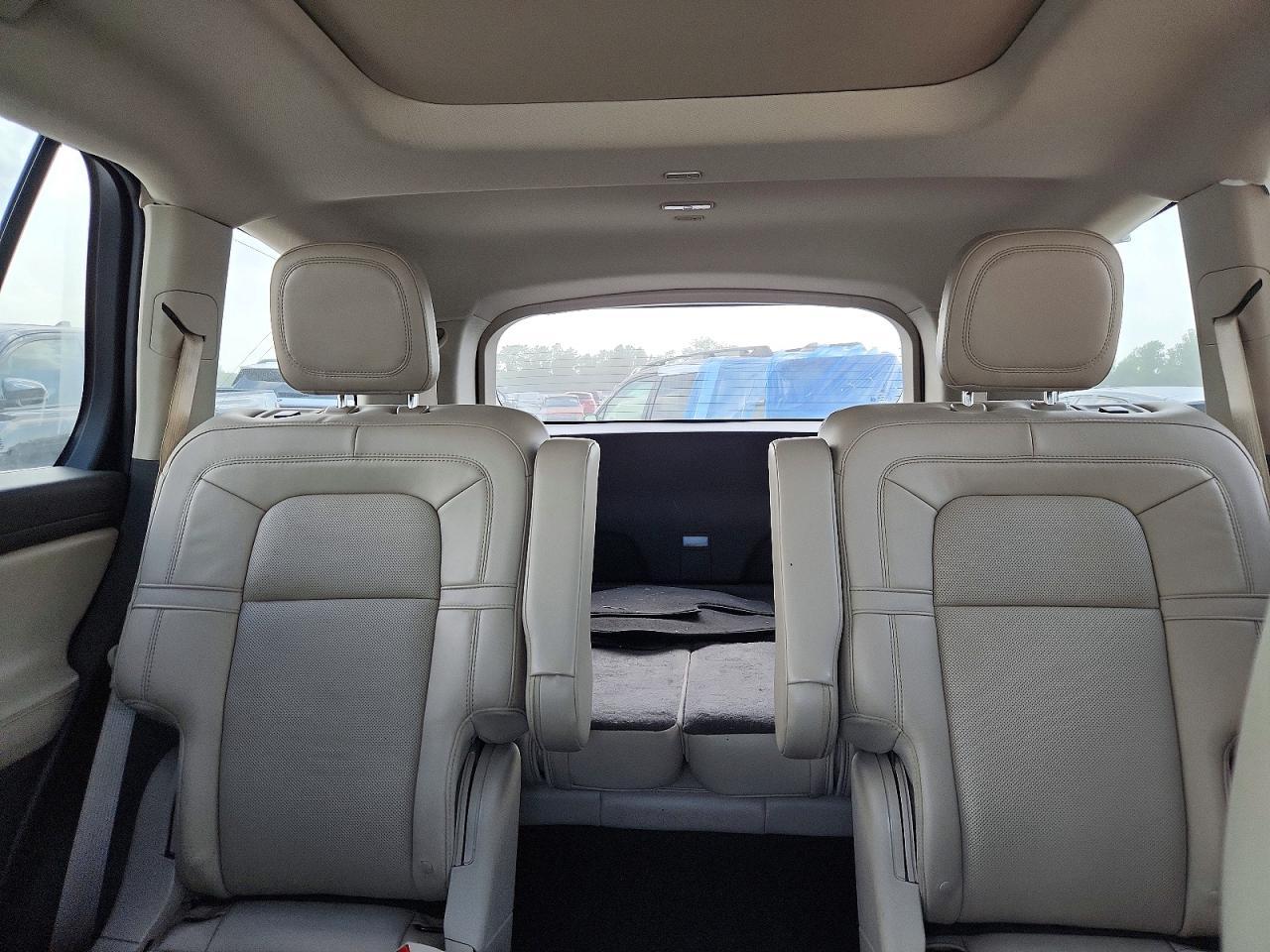 2022 Lincoln Aviator Reserve - zdjęcie 10