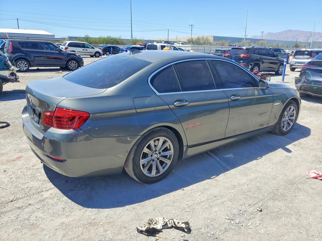 2015 BMW 528 I - zdjęcie 3