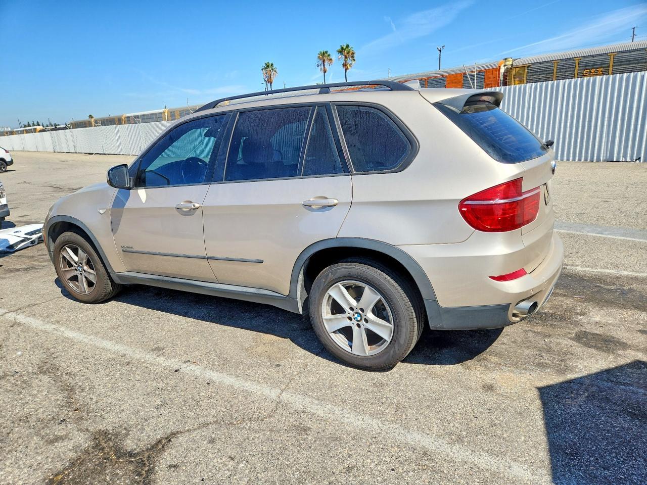 2013 BMW X5 xDrive35I - zdjęcie 2