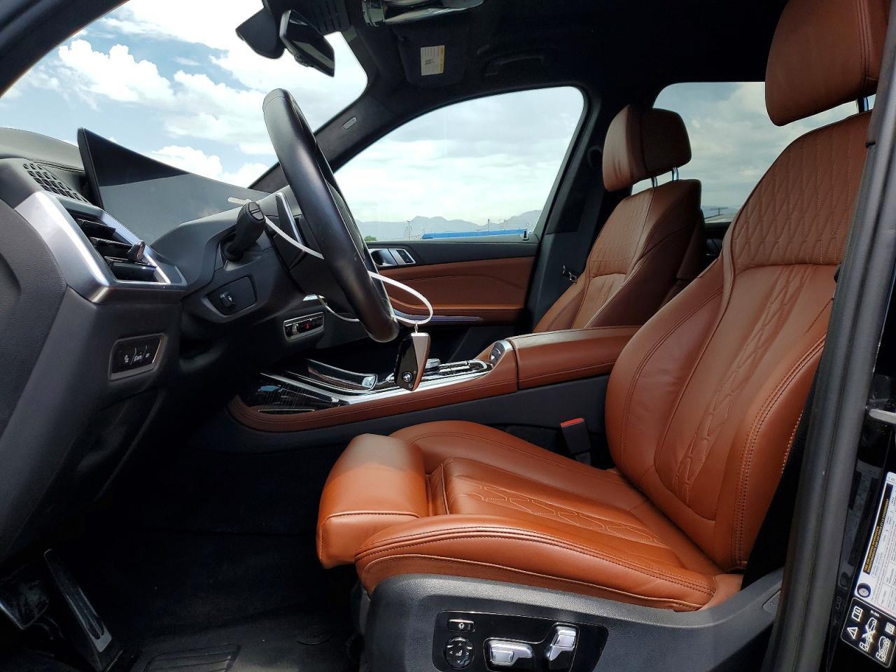 2025 BMW X7 xDrive40I - zdjęcie 7