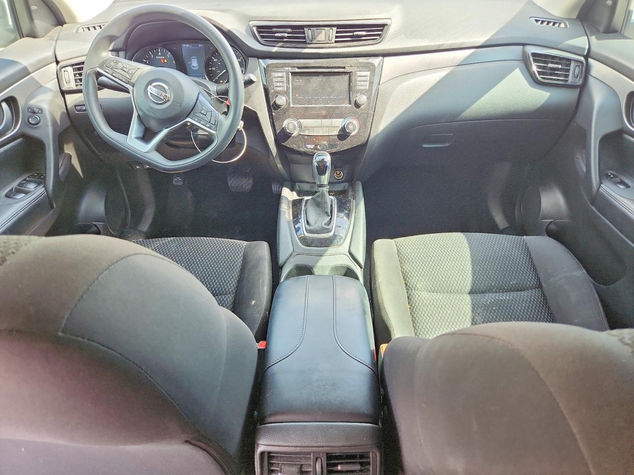 2020 Nissan Rogue Sport S - zdjęcie 8