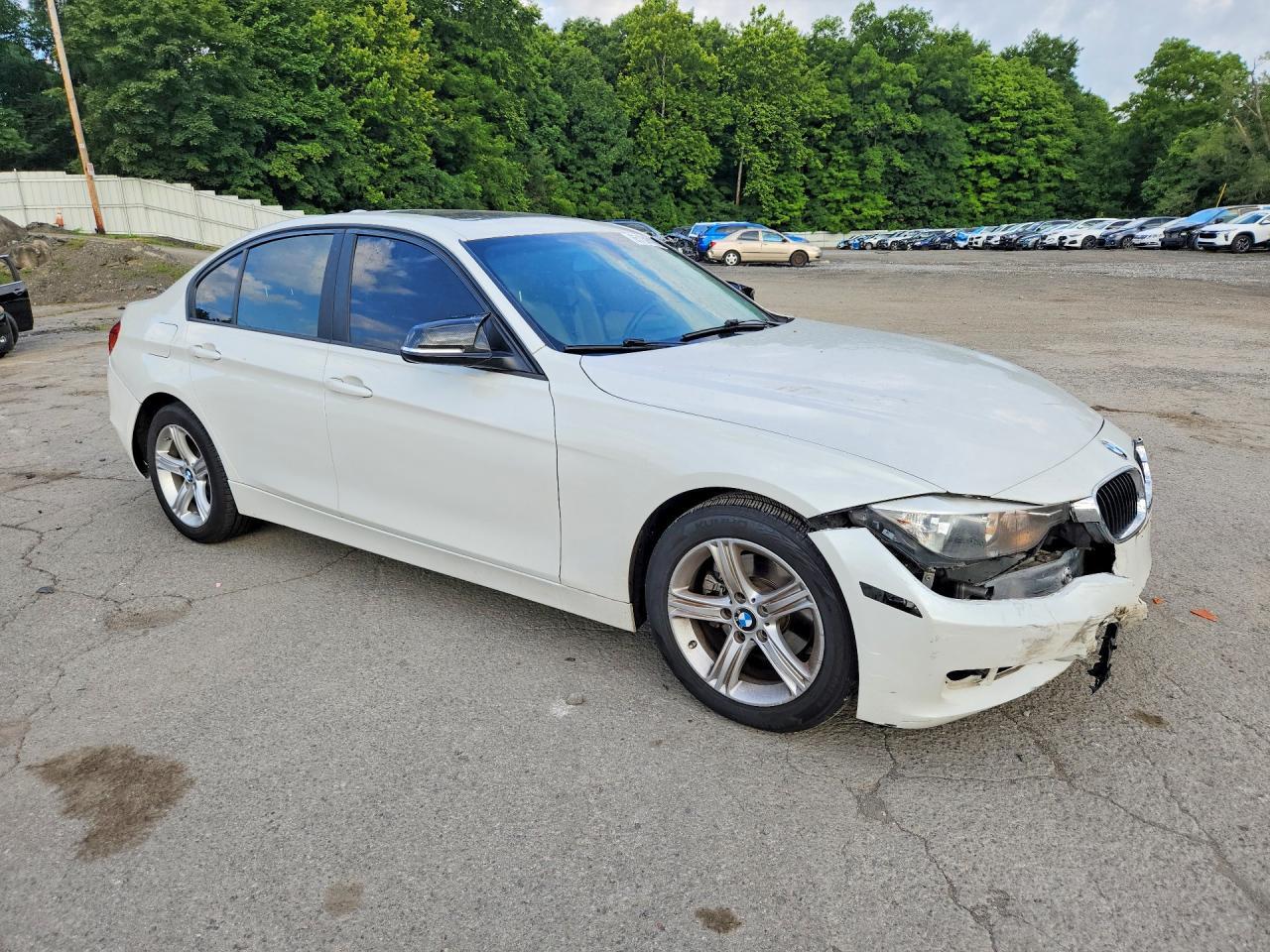 2015 BMW 320 I - zdjęcie 4
