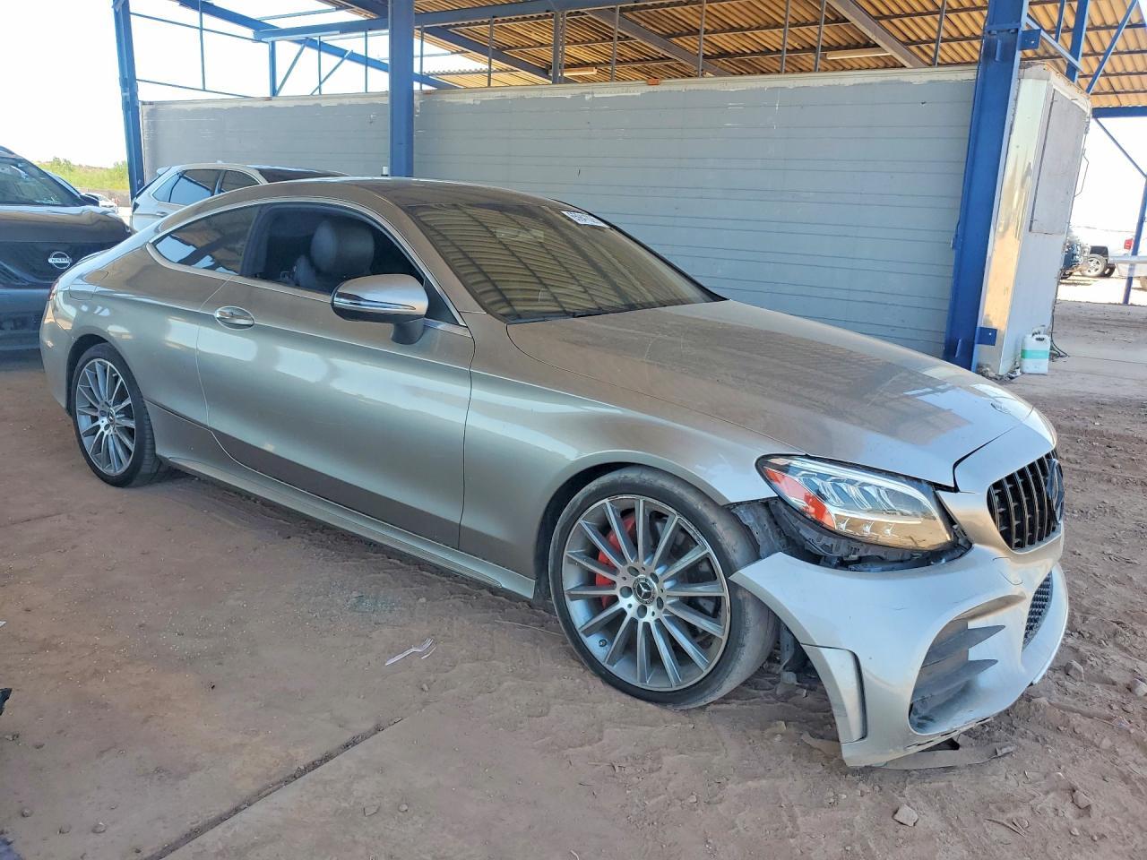 2019 Mercedes-Benz C 300 - zdjęcie 4