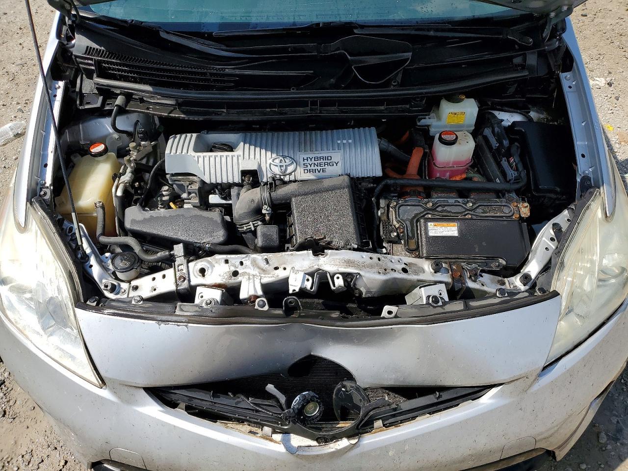 2015 Toyota Prius Three - zdjęcie 11