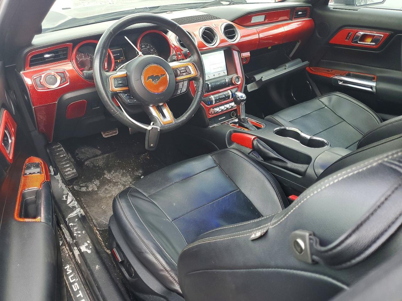 2017 Ford Mustang - zdjęcie 8