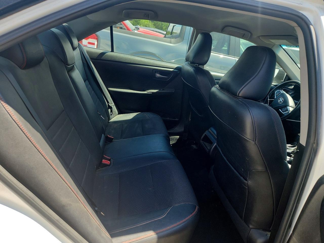 2017 Toyota Camry Se - zdjęcie 10
