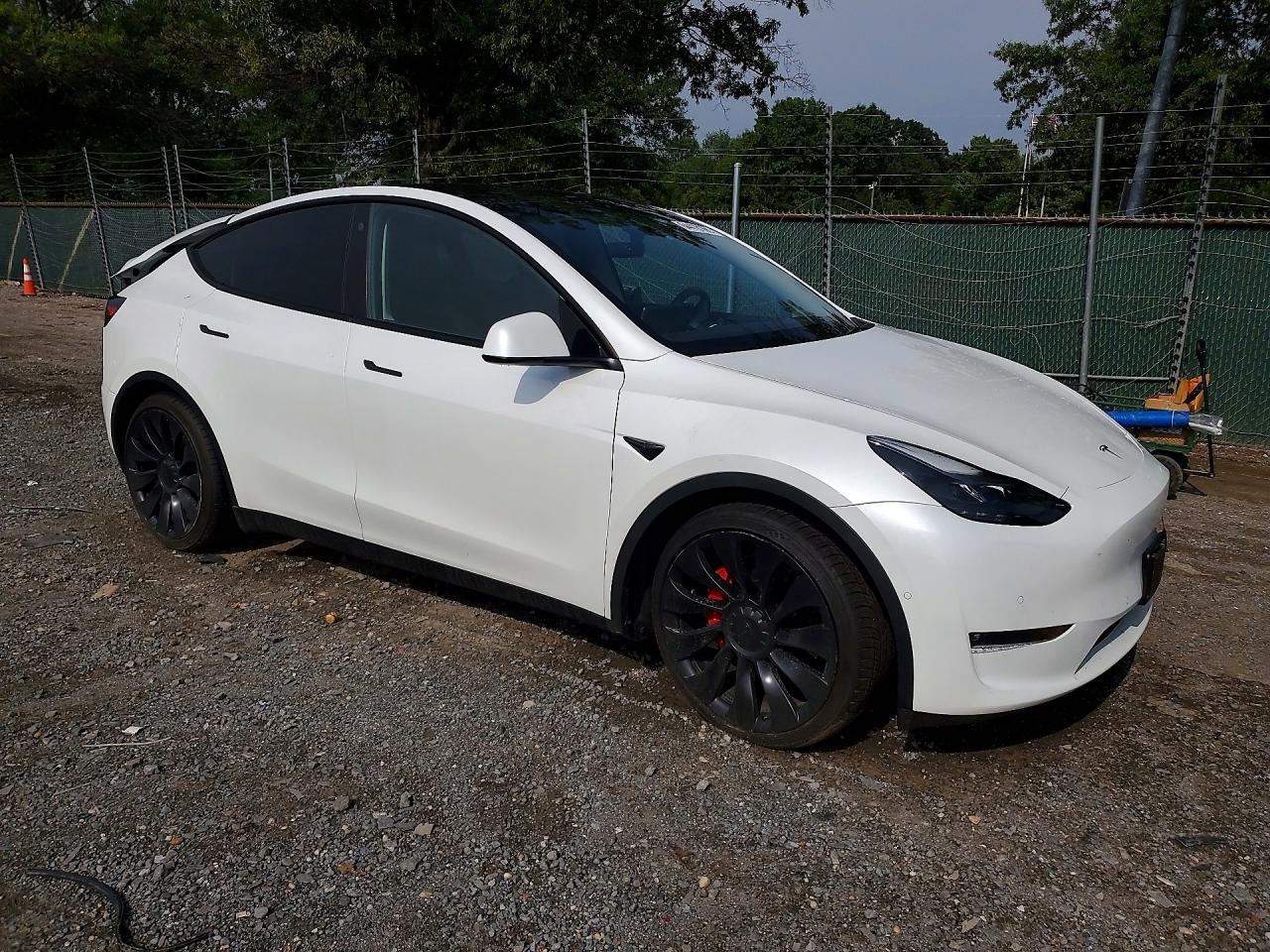 2022 Tesla Model Y - zdjęcie 4
