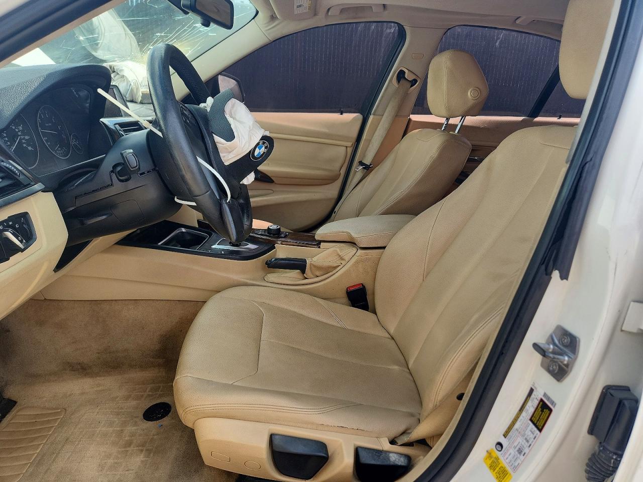 2015 BMW 320 I - zdjęcie 7