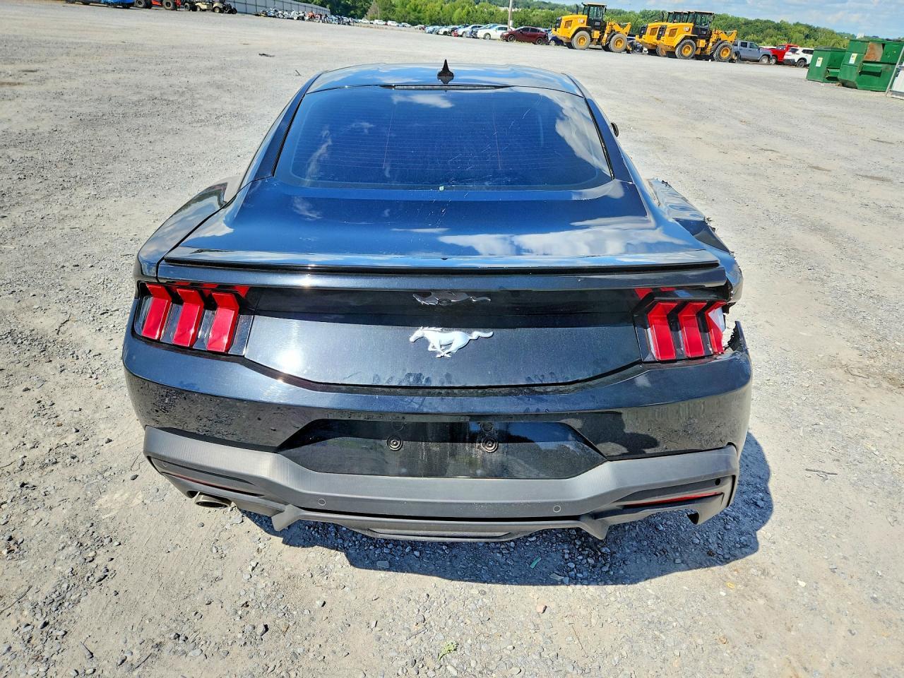 2024 Ford Mustang - zdjęcie 6