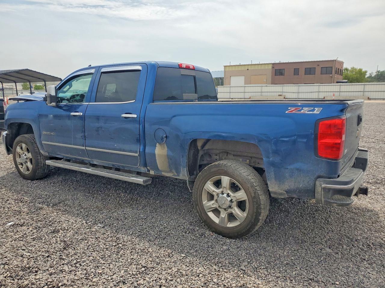 2017 Chevrolet Silverado K2500 Heavy Duty Ltz - zdjęcie 2