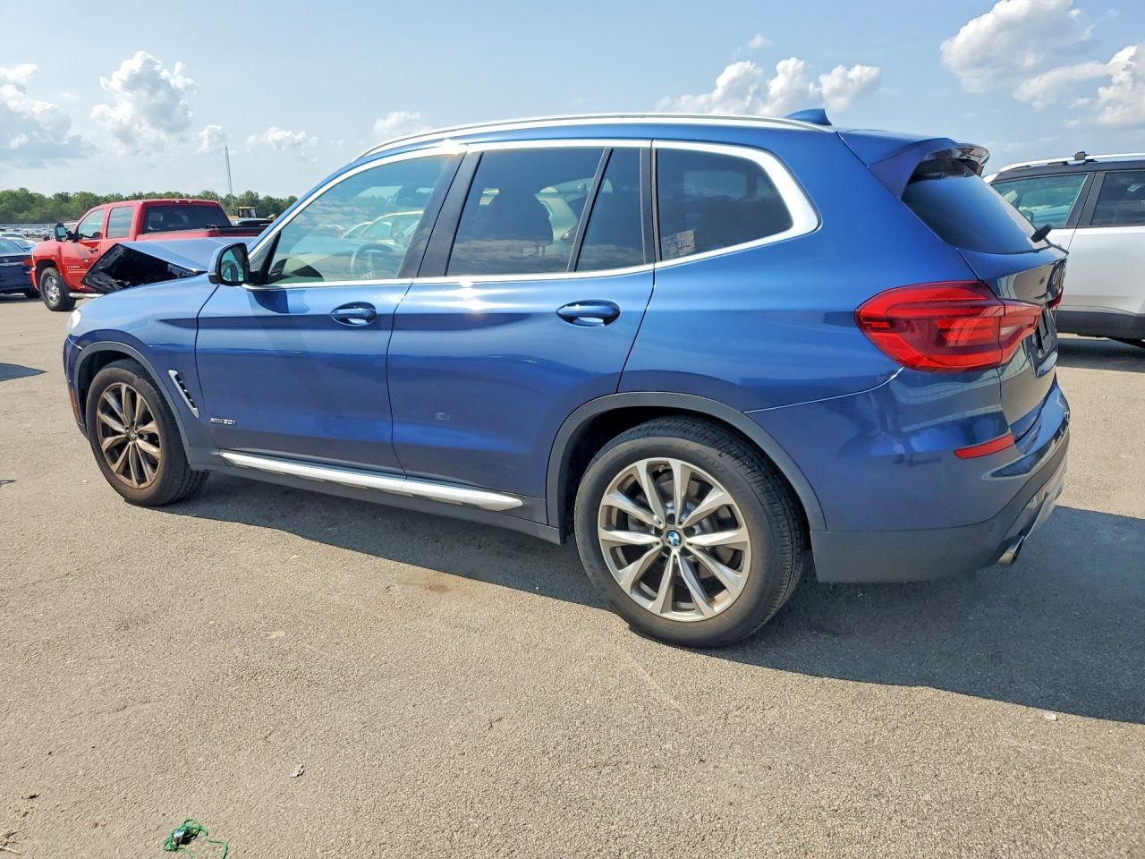 2018 BMW X3 xDrive30I - zdjęcie 2
