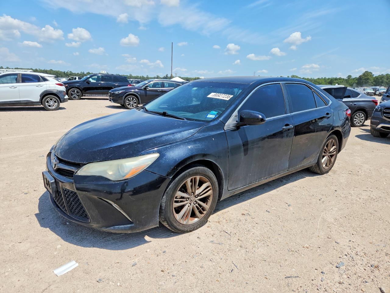 2016 Toyota Camry Se - zdjęcie główne