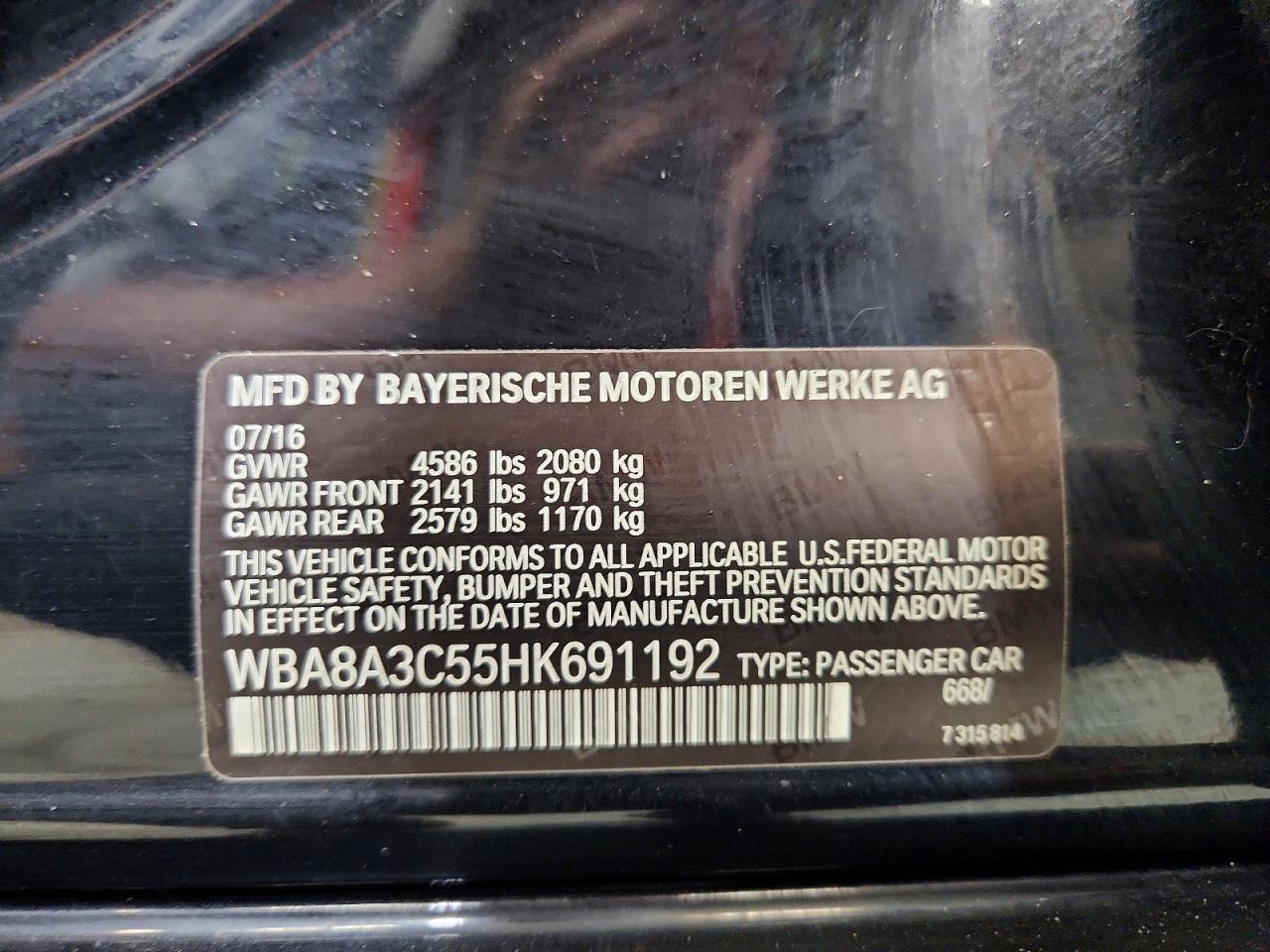 2017 BMW Seria 3 320i - zdjęcie 12