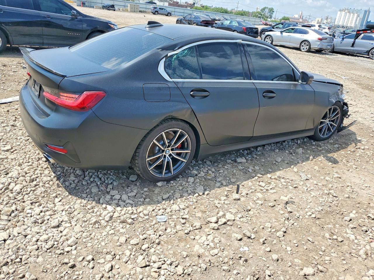 2019 BMW Seria 3 330i - zdjęcie 3