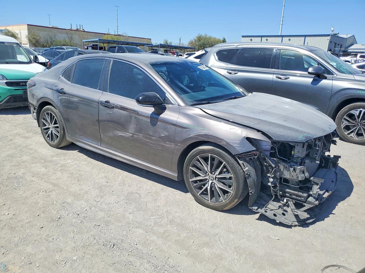 2023 Toyota Camry Se - zdjęcie 4