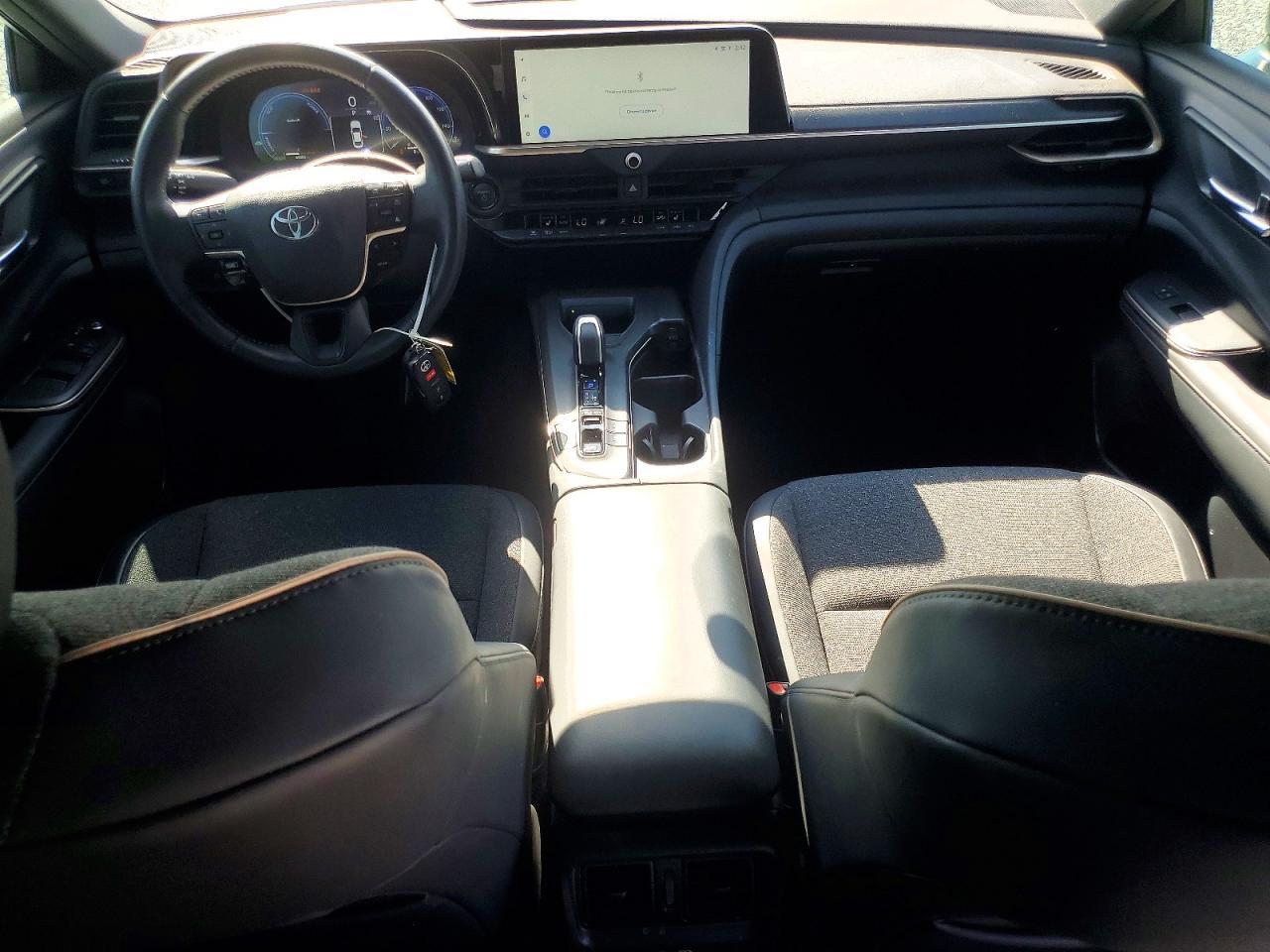 2023 Toyota Crown Xle - zdjęcie 8