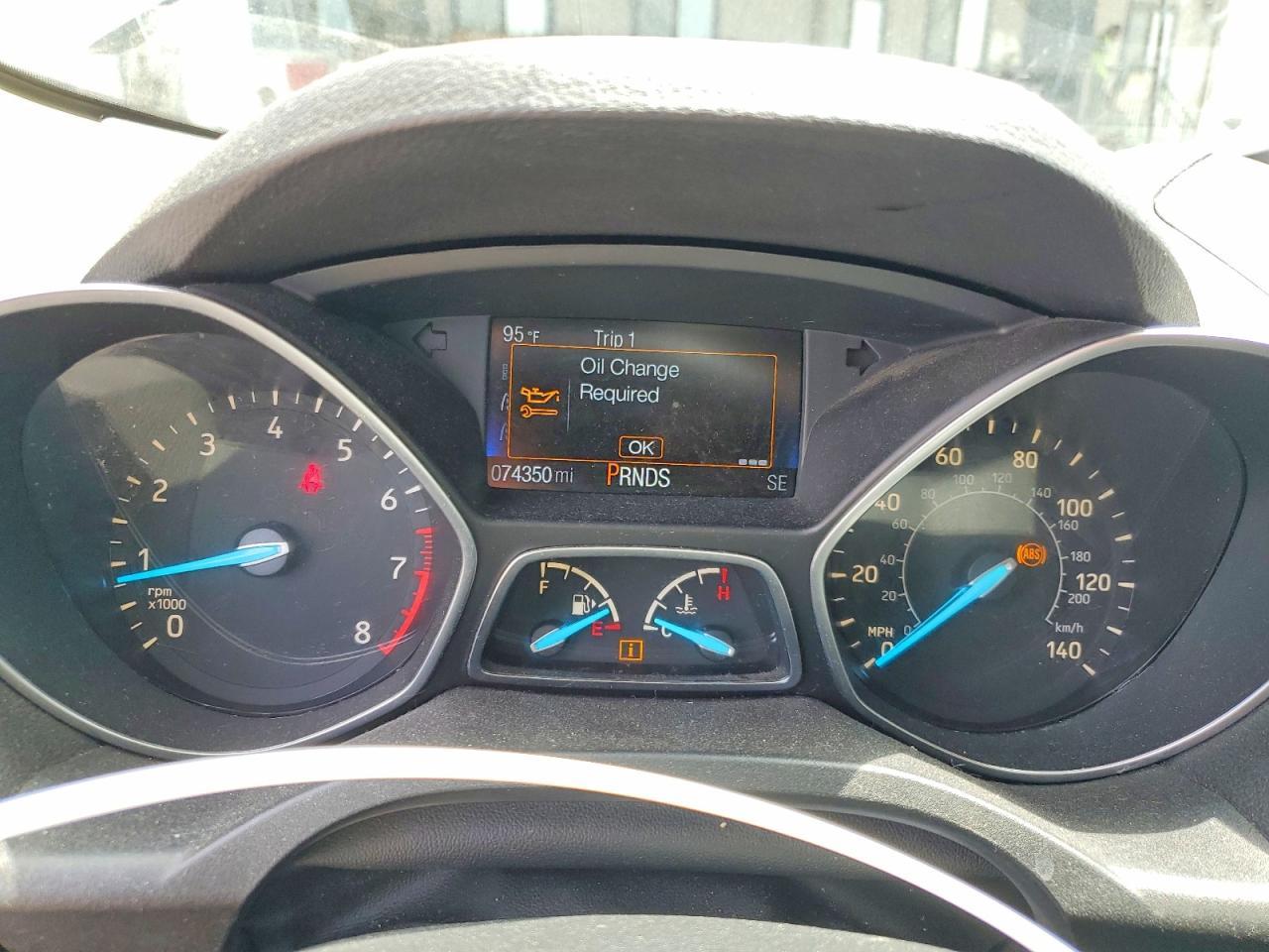 2017 Ford Escape S - zdjęcie 9