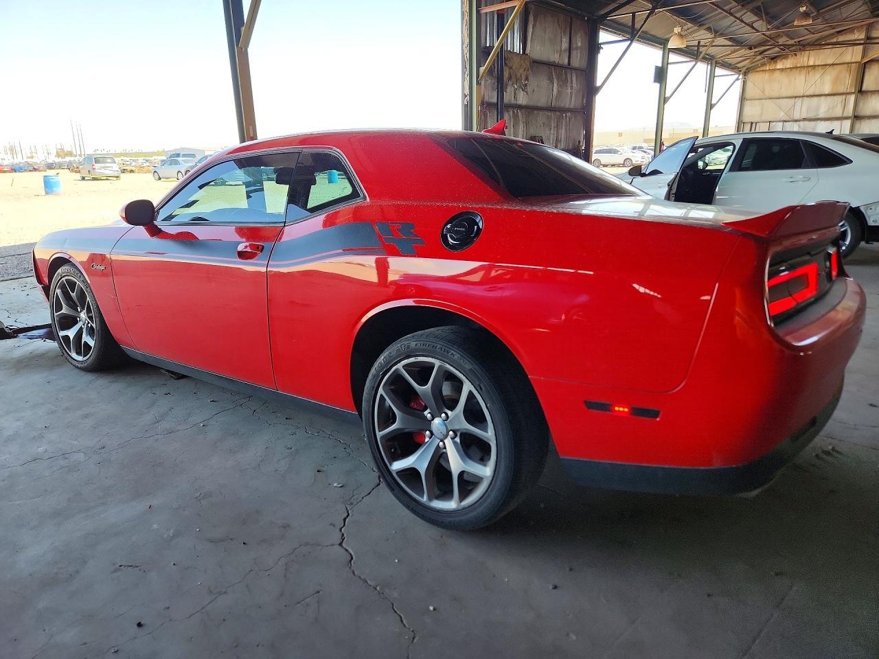 2016 Dodge Challenger R/T - zdjęcie 2