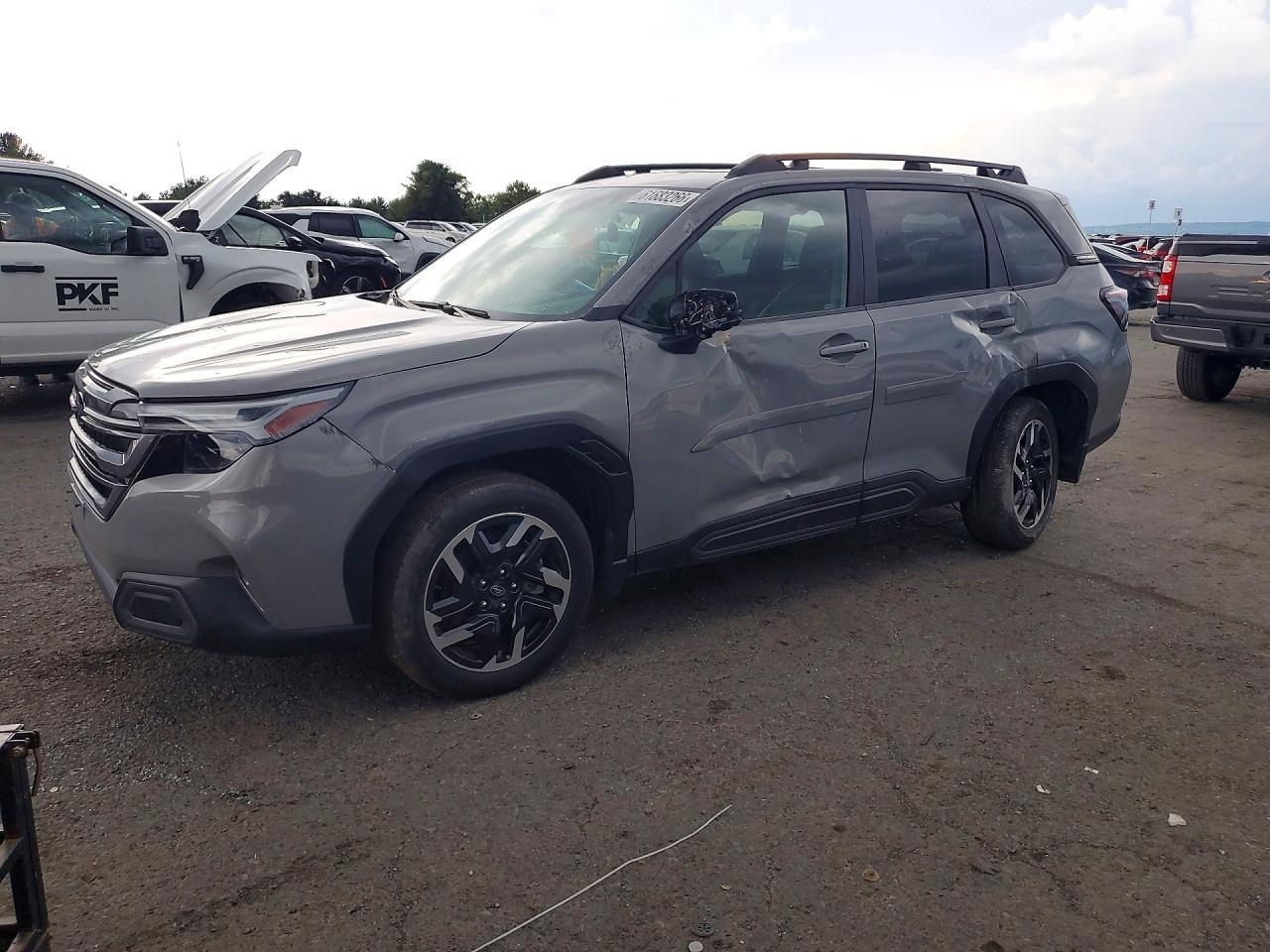 2025 Subaru Forester Limited - zdjęcie główne