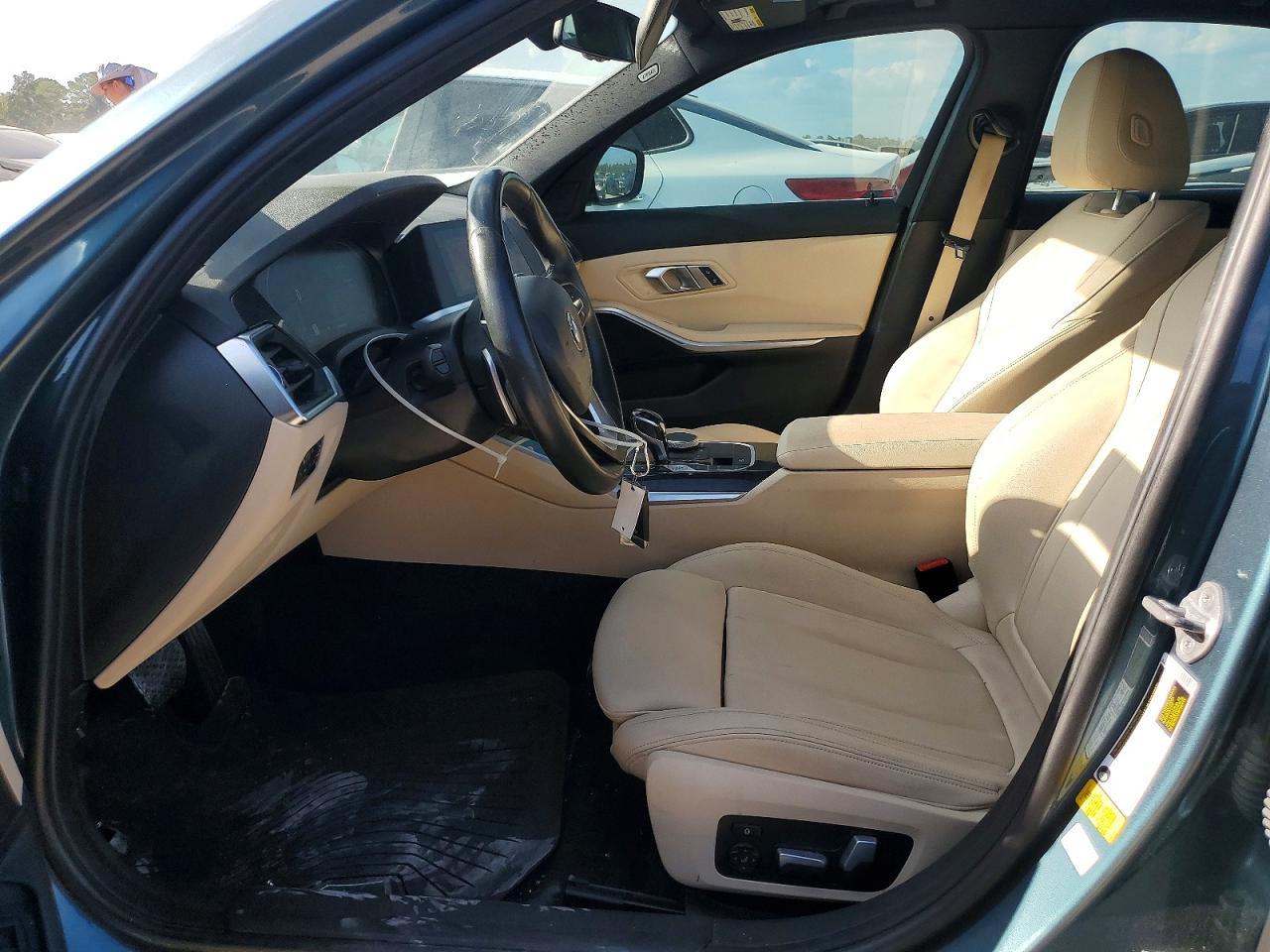 2021 BMW 330I - zdjęcie 7