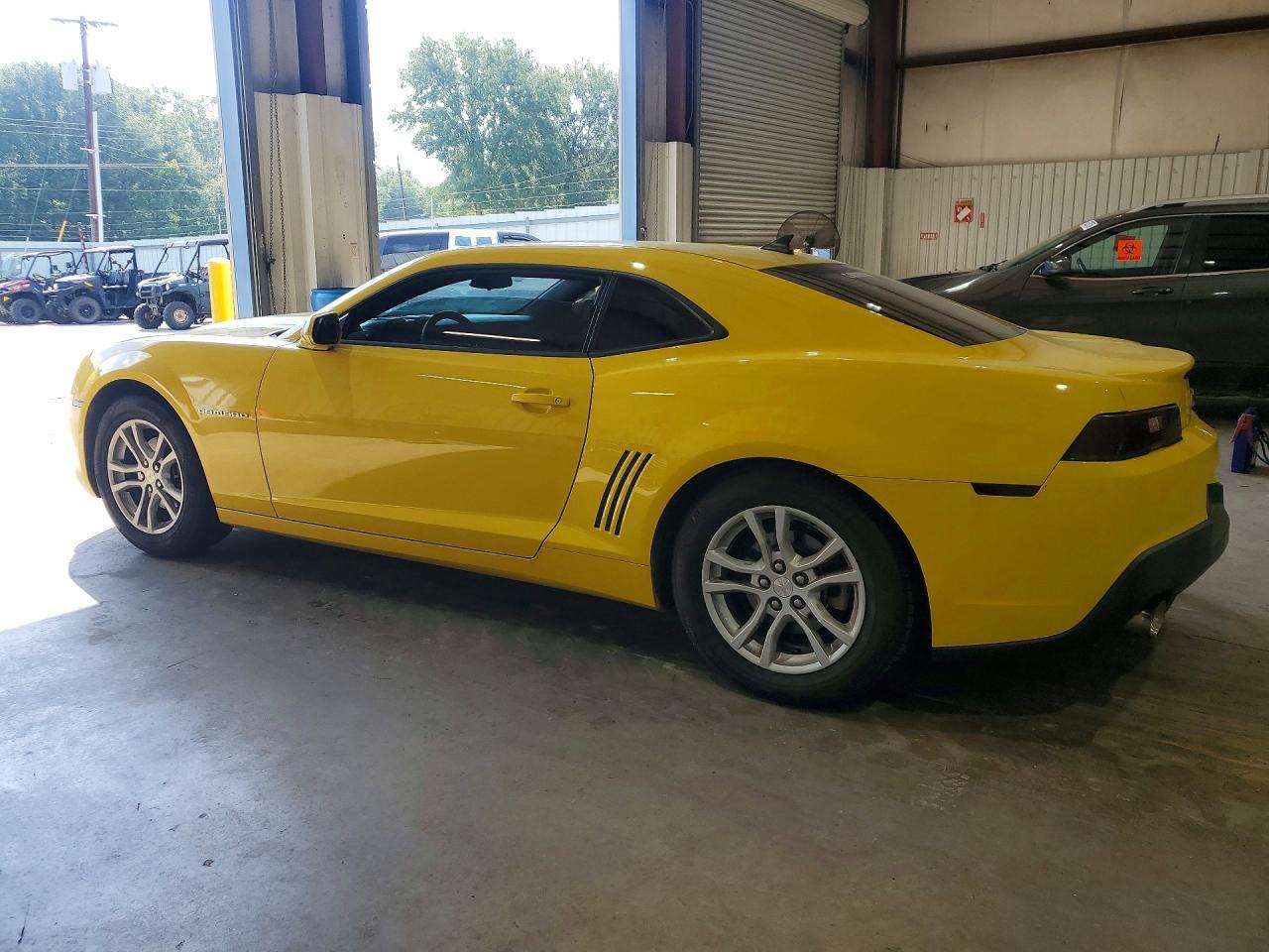 2015 Chevrolet Camaro Ls - zdjęcie 2