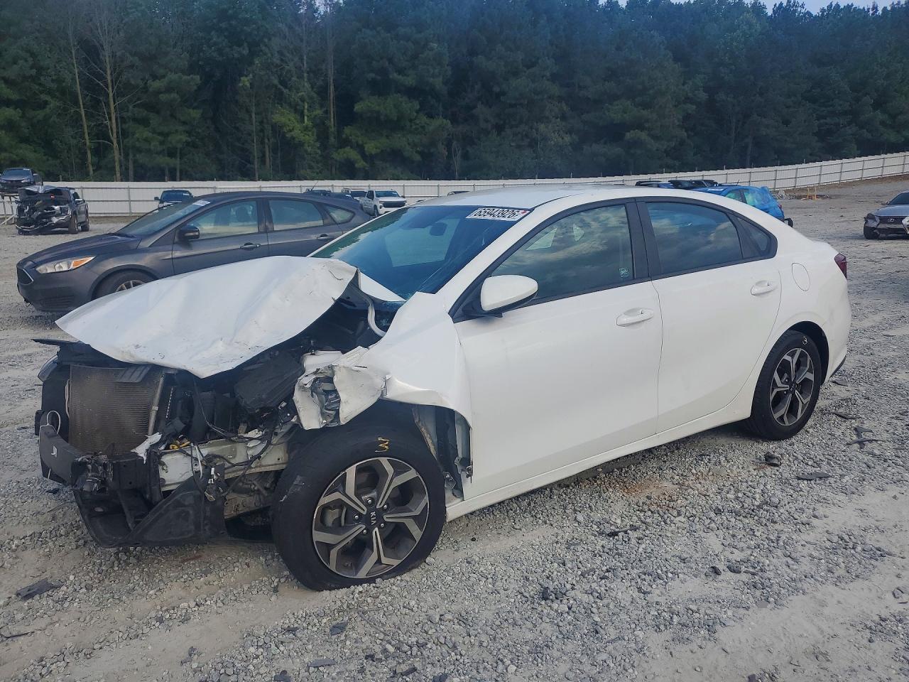 2021 Kia Forte Lxs - zdjęcie główne