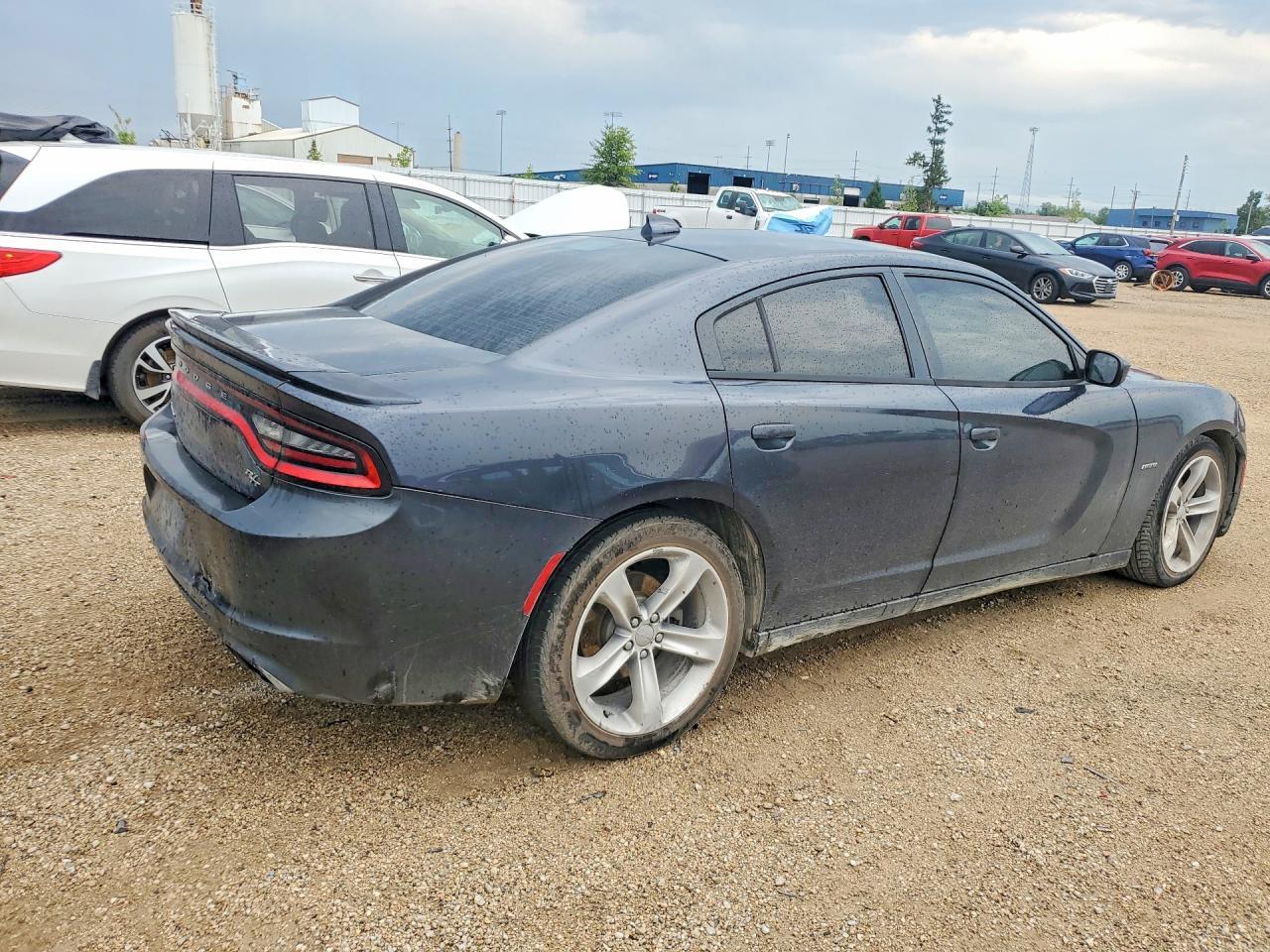 2016 Dodge Charger R/T - zdjęcie 3